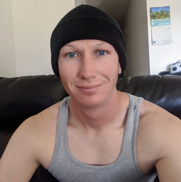 Meet your Posher, Kyle - Picture 1 of 1